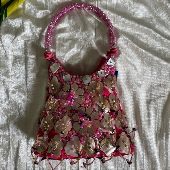 Vintage Beaded and Shell Handbag - Picture 6 of 7